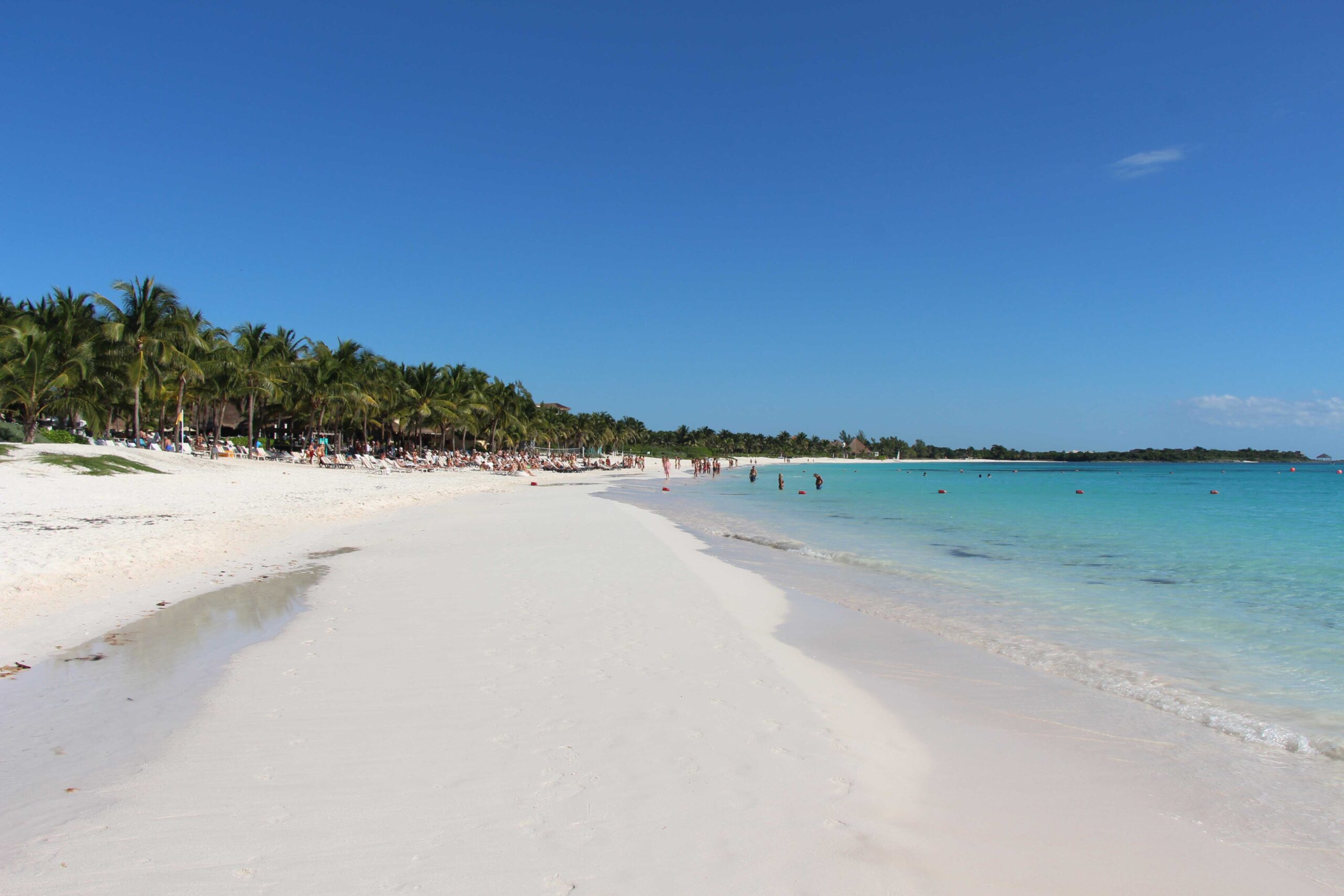 Baby friendly beaches in Mayan Riviera