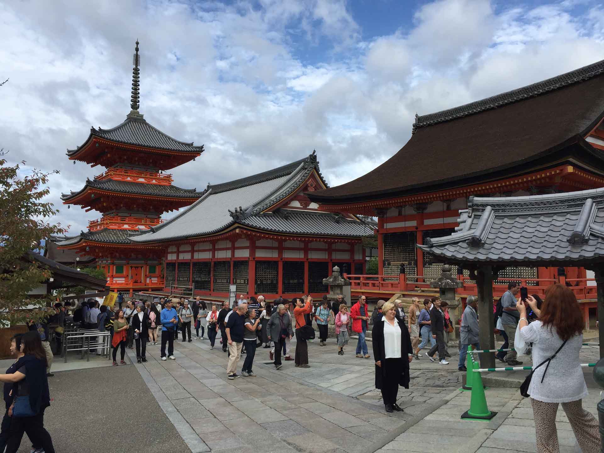 most photogenic temples in Kyoto - Kiyomizu-dera Temple