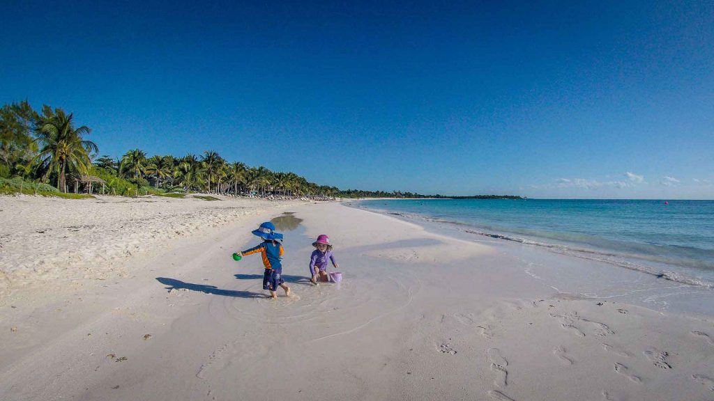 Xpu-Ha is the best beach on Riviera Maya for toddlers