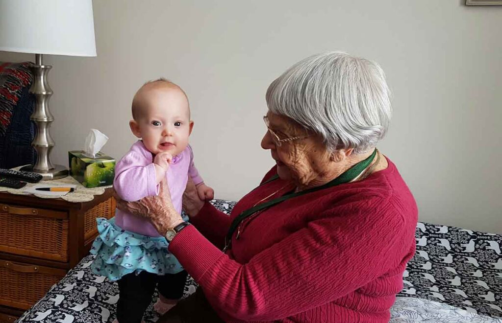 travel with baby to see grandparents