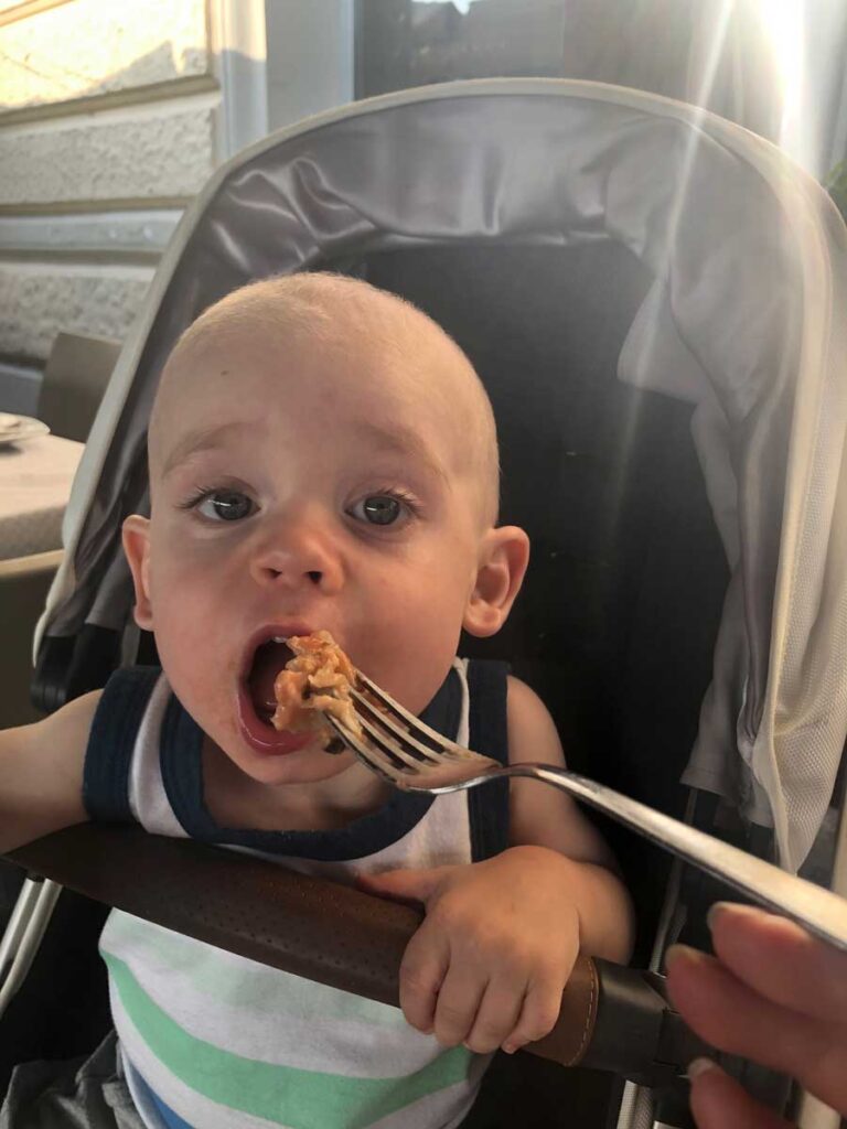 eating at restaurants in Naples Italy with baby or toddler