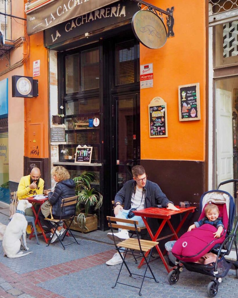 eating in seville with kids