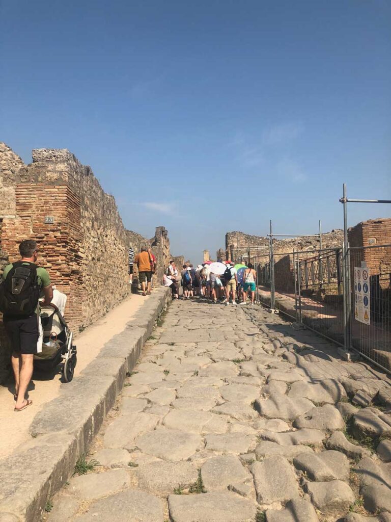 can you bring a stroller to Pompeii?