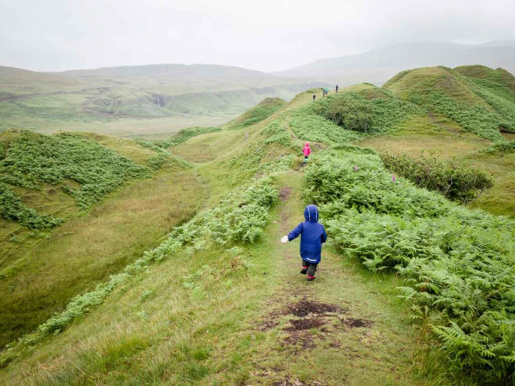 kid friendly hiking trails in Scotland - the Fairy Glen trail is a fun family adventure