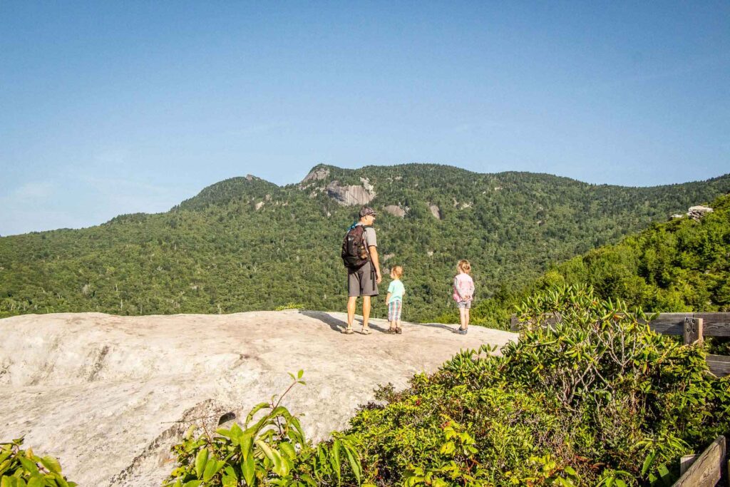 hiking with a 2 year old along Blue Ridge Parkway on the scenic Rough Ridge hike 