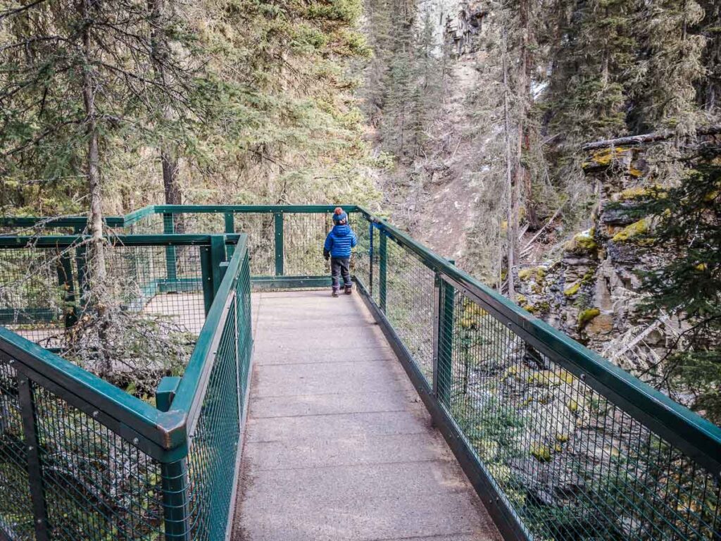 best toddler hikes in Banff - Johnston Canyon to Upper Falls