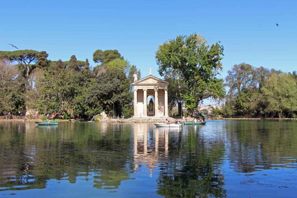 A beautiful lake within the Villa Borghese Gardens in Rome