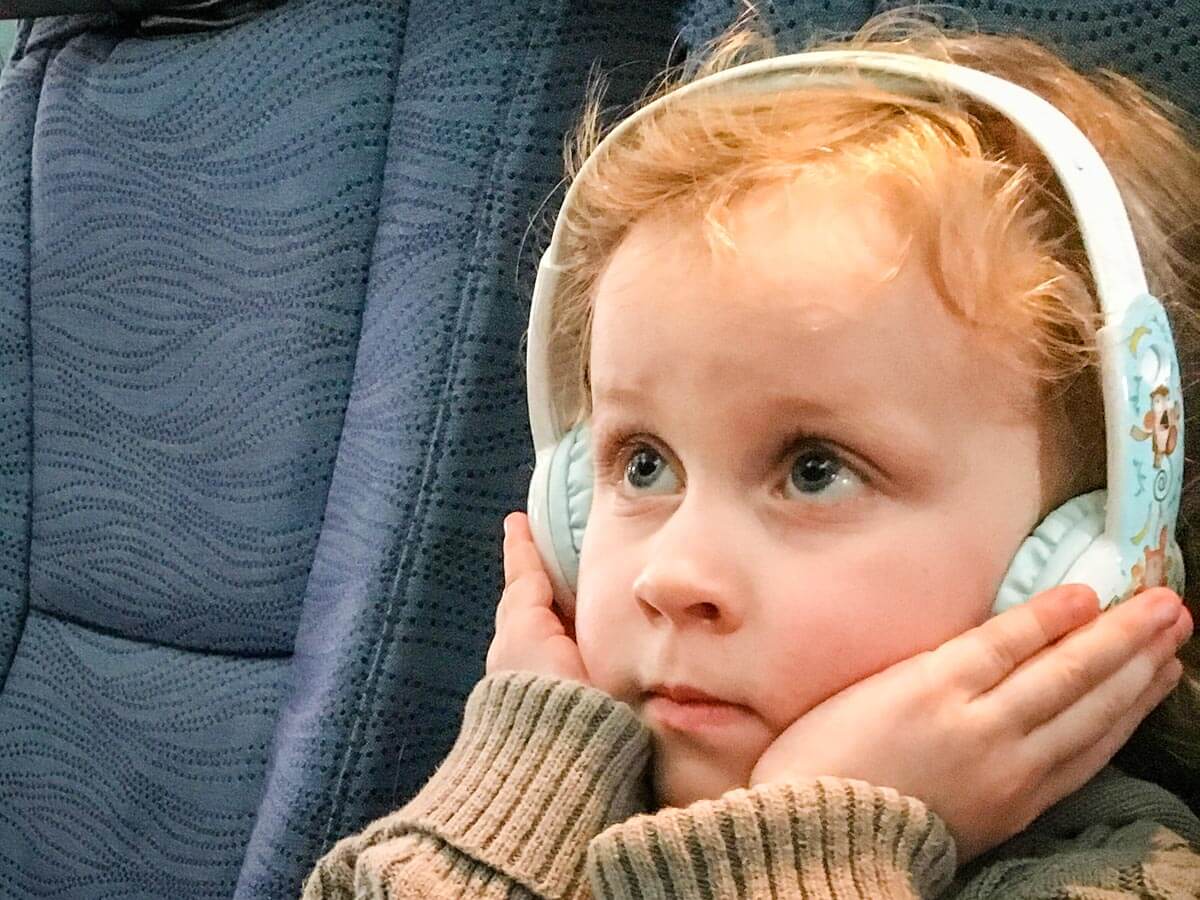 toddler headphones on airplane