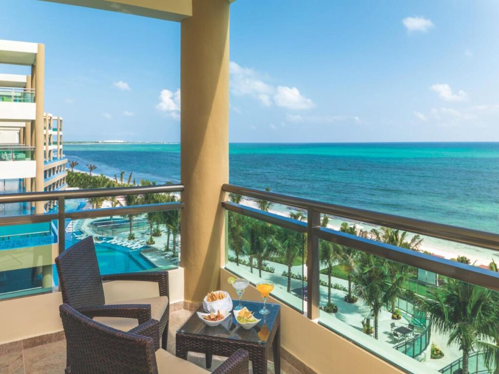 the best baby friendly resorts in the Caribbean and Mexico have balconies.