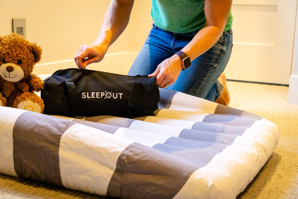 zipping upTravel bag for Sleepout - best blackout curtain