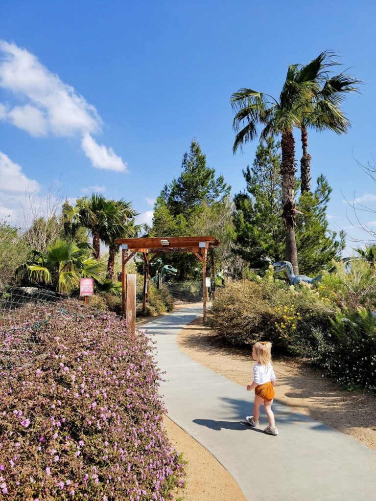 visiting Cabazon Dinosaurs near Palm Springs with toddlers