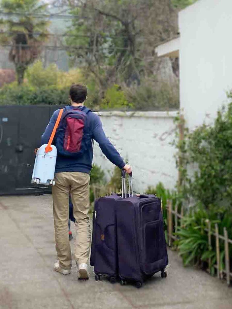 man carrying jetkids bed box