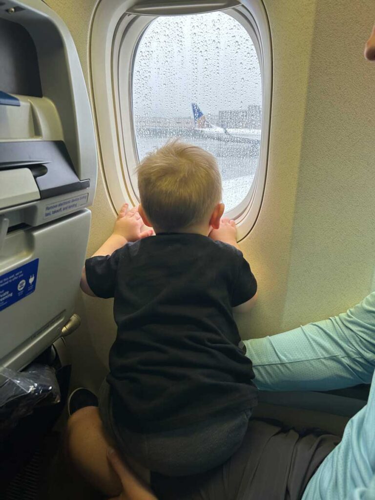 Flying with toddler - to Hawaii